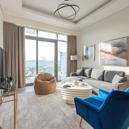 Apartamento Cozy & Convenient 1Br Haven In Al Jaddaf Dubái Exterior foto